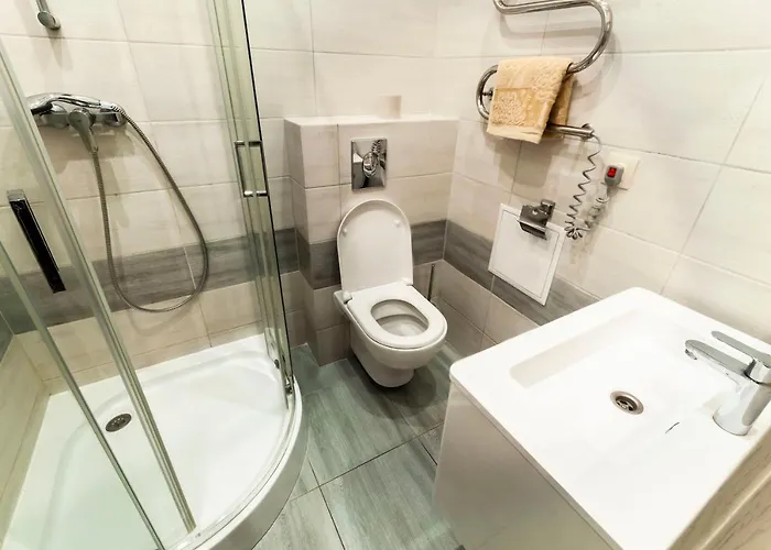 Wonderful Flat On Center